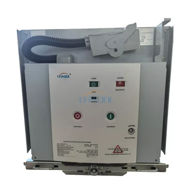 Ausfahrbarer 12-kV-Leistungsschalter für den Innenbereich